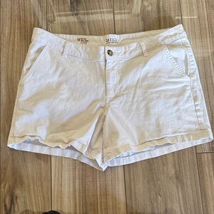 a.n.a Women's White Twill Shorts 14